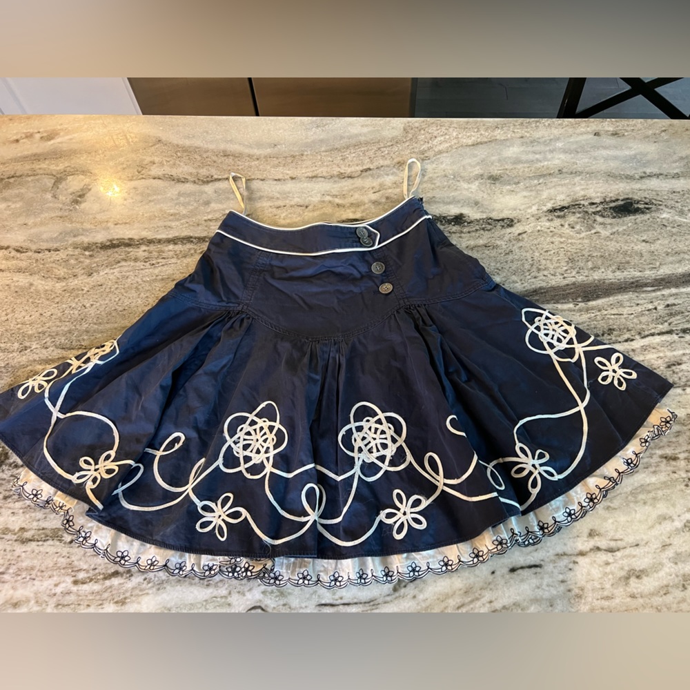 Karen Millen skirt size 4